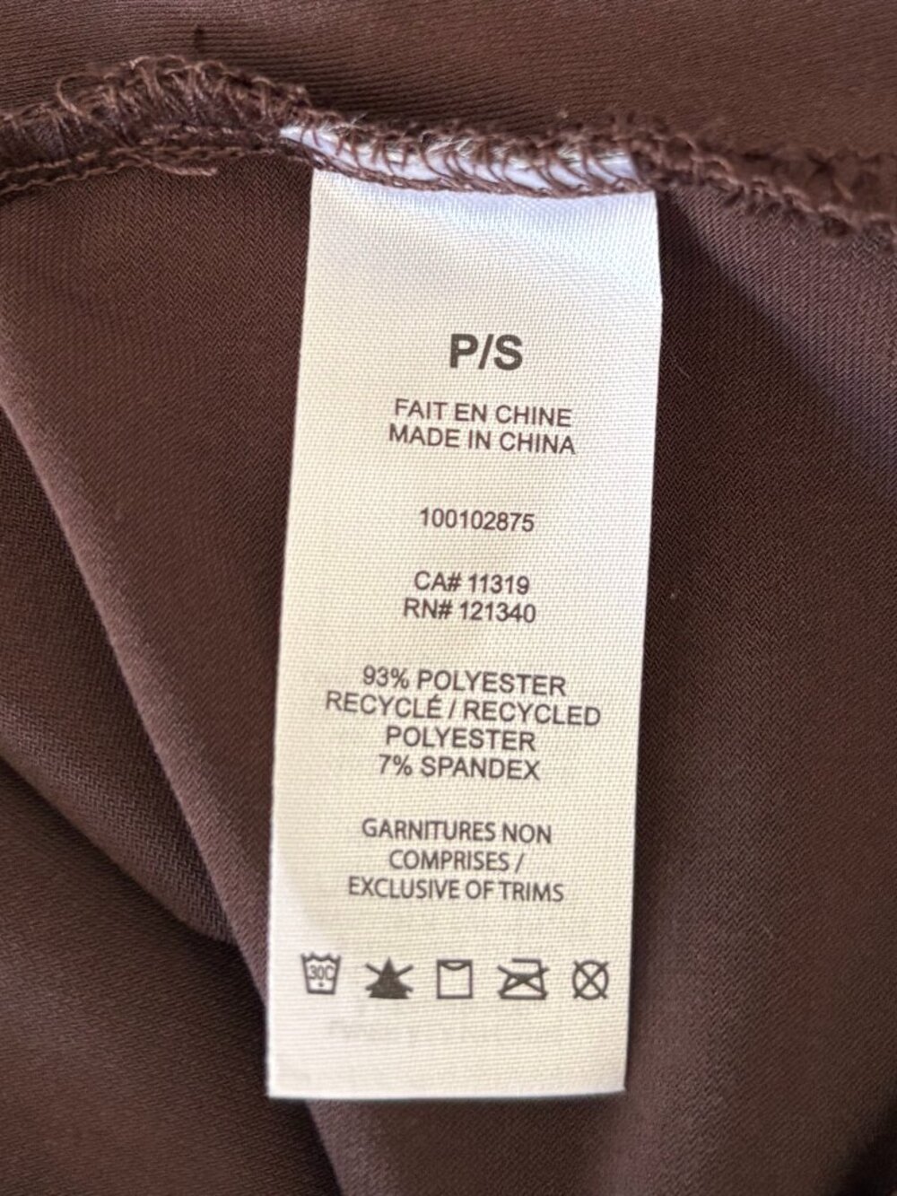 Garage Plunge Neck Long Sleeve Stretchy Flattering Top in Brown Size Small - Picture 7 of 7